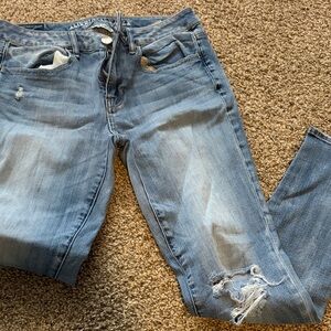 American Eagle Outfitters Light Blue Distressed Skinny Jeans